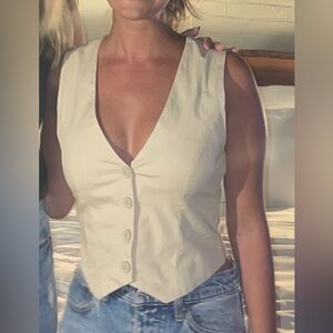 Abercrombie & Fitch Sleeveless Vest